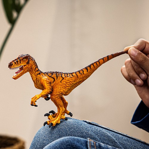 Schleich Dinosaurs Velociraptor-2
