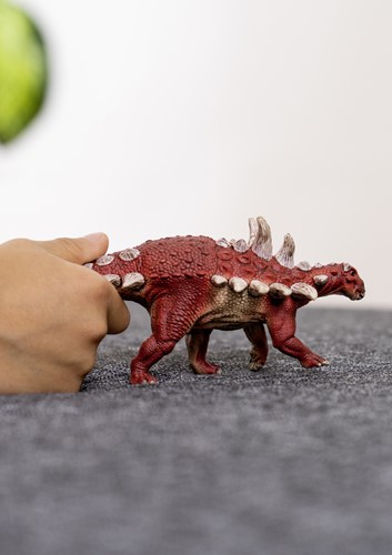 Schleich Dinosaurs Gastonia-3