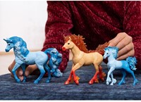 Schleich Bayala® Elementa Fire Unicorn Stallion-3