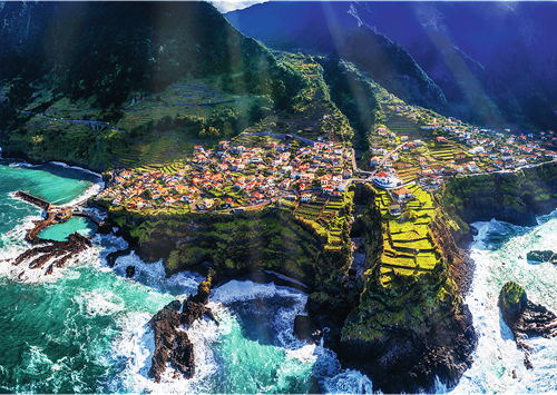 Trefl 1000 Premium Plus  - Photo Odyssey: Madeira Island, Portugal_FSC Mix 70%-2