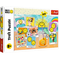 Trefl 300 - Smiley on vacation / Smiley