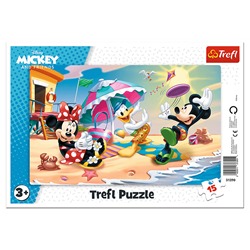Trefl 15 Frame - Play on the beach / Disney Standard Characters