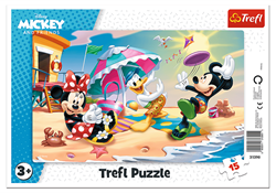 Trefl 15 Frame - Play on the beach / Disney Standard Characters
