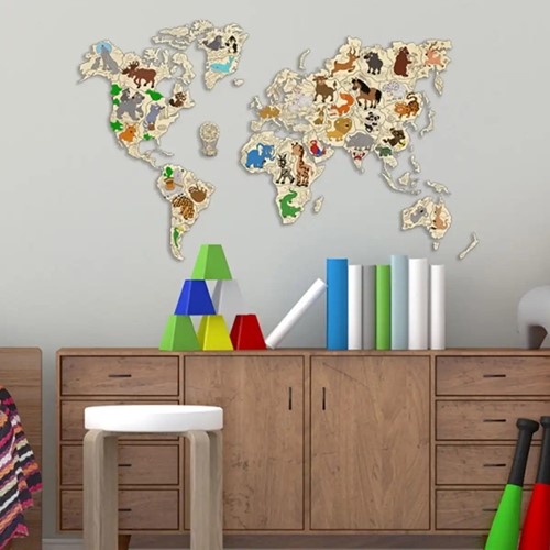 Wooden City - WORLD MAP ANIMALS M