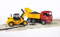 Bruder MAN TGA kiepauto met FR130 shovel-3