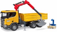 Bruder Scania Super 560R bouwvrachtwagen met kraan en 2 pallets