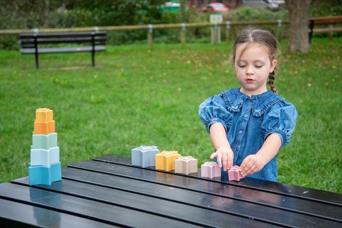 Tickit Silisoft Ster Vormige Stapelbekers (Aarde Kleuren) - Pk5-3