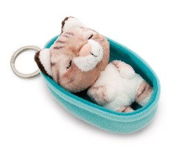 NICI - Sleutelhanger Sleeping Pets kat bruin gestreept 8cm mandje lichtblauw GROEN
