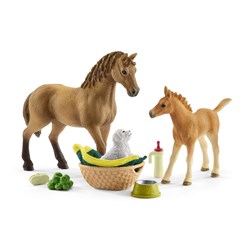 Schleich Horse Club Horse Club Sarahs zorg voor jonge dieren