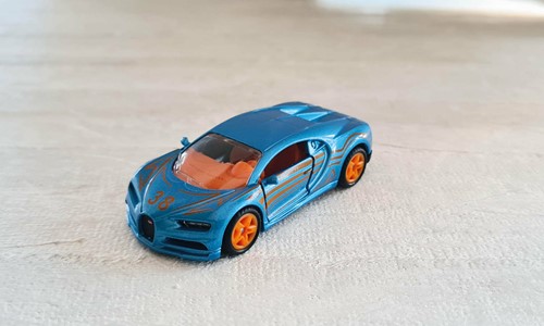 Siku Bugatti Chiron-3
