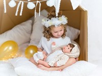 Marina Pau - Pop Newborn Alina Mousseline Estuche - 45cm-2