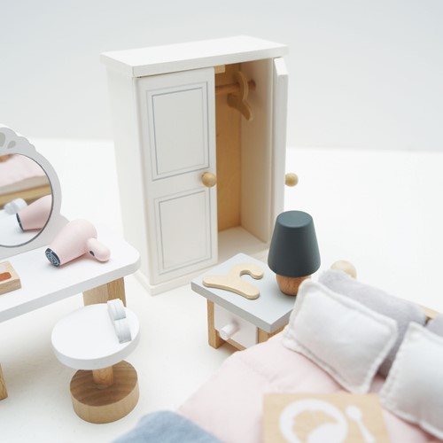 LTV - Wooden Dolls house Bedroom - FSC 100%-2