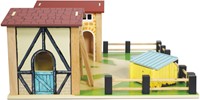 LTV - Wooden Farmyard Stables - FSC 100%-2